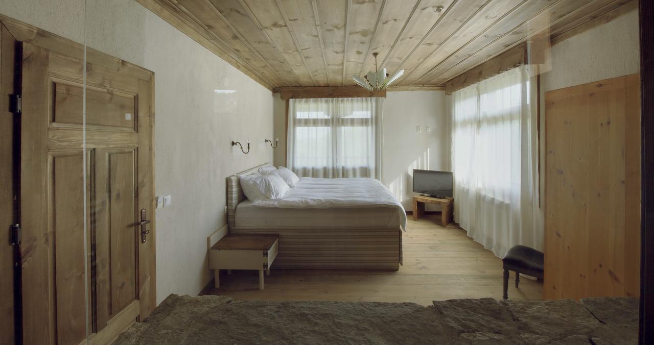 Leshten Guest Homes Exteriér fotografie